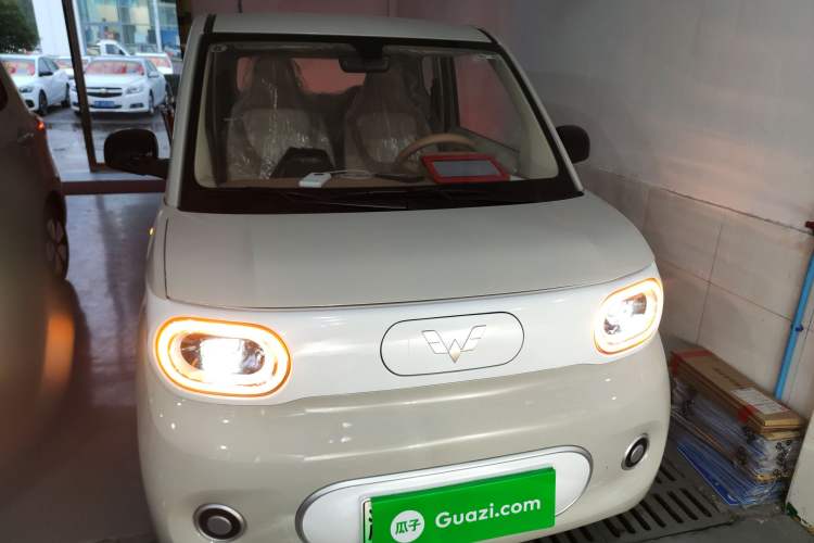 Used Wuling Hongguang MINIEV 2024 3rd Generation 215km Youth Edition