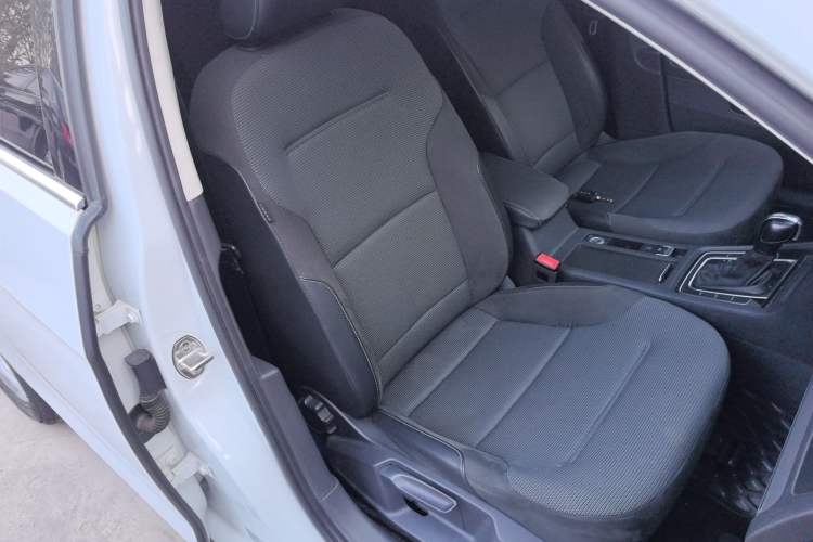 Used Volkswagen Golf 2018 1.6L Automatic Comfort Model
