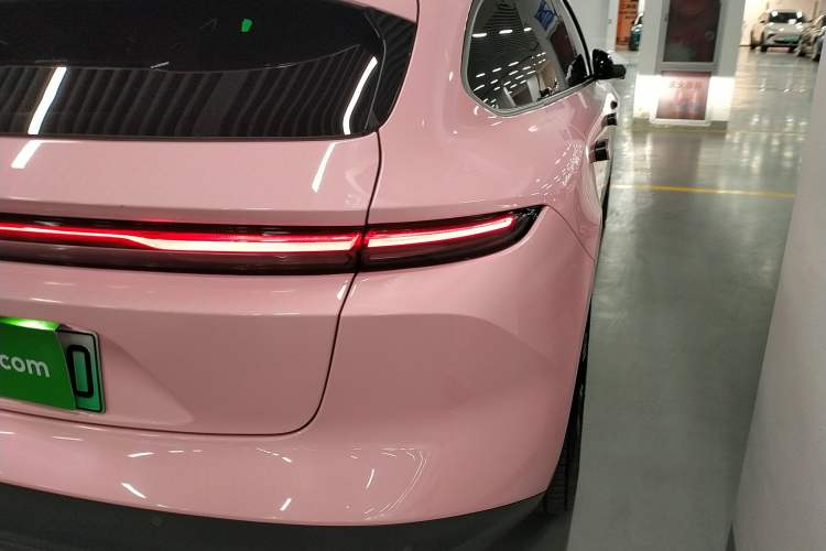 Used Nio ET5T 2023 75 kWh Touring