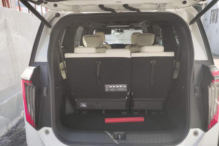 Used GAC Trumpchi M8 2023 Zongshi Series Dual-Motor YuZun Edition
