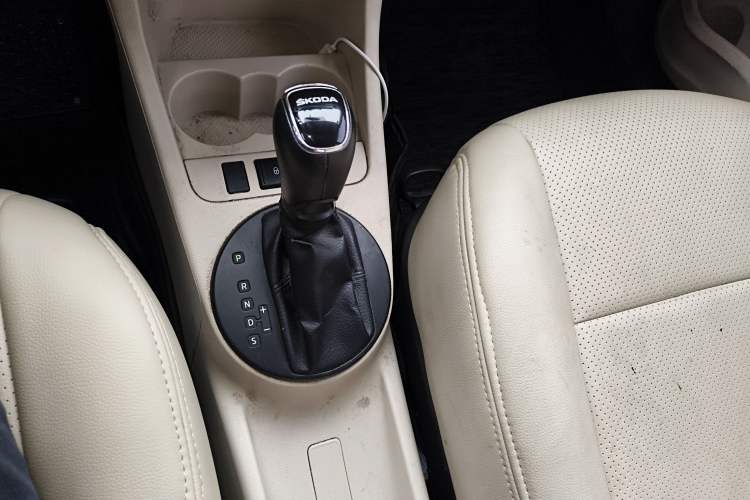 Used Skoda Fabia 2014 1.4L Automatic Crystal Edition
