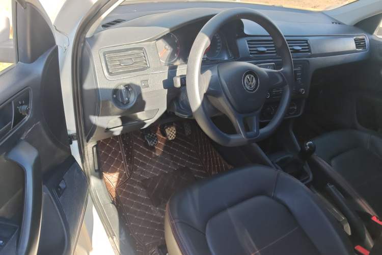 Used Volkswagen Santana 2016 1.4L Manual Fashion Edition
