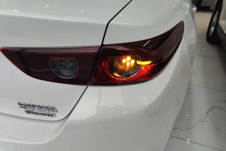 Used Mazda Mazda 3 Axela 2022 2.0L Automatic Premium Black Obsidian Edition
