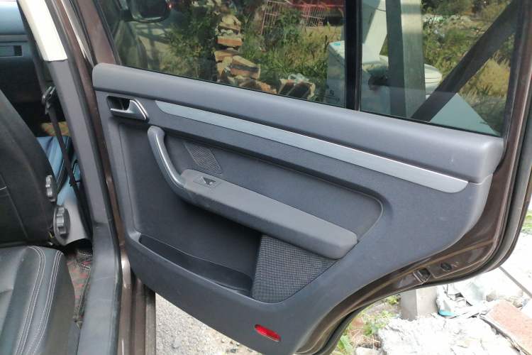 Used Volkswagen Touran 2013 1.4T Manual Fashion Edition 5 Seats
