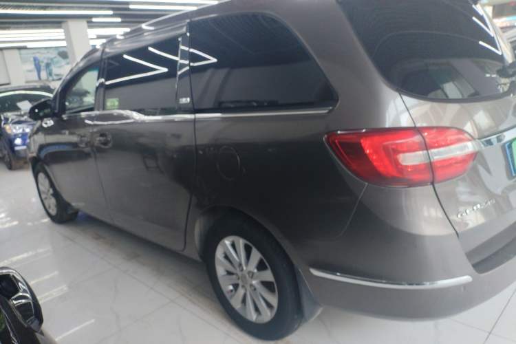 Used Buick GL8 2015 2.4L Luxury Business Premium Edition
