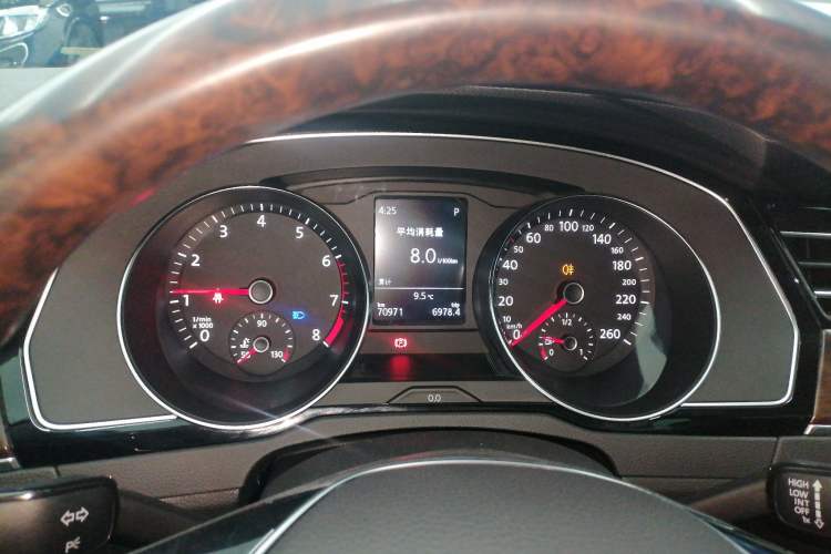 Used Volkswagen Magotan 2019 330TSI DSG Leading Model China VI Standard
