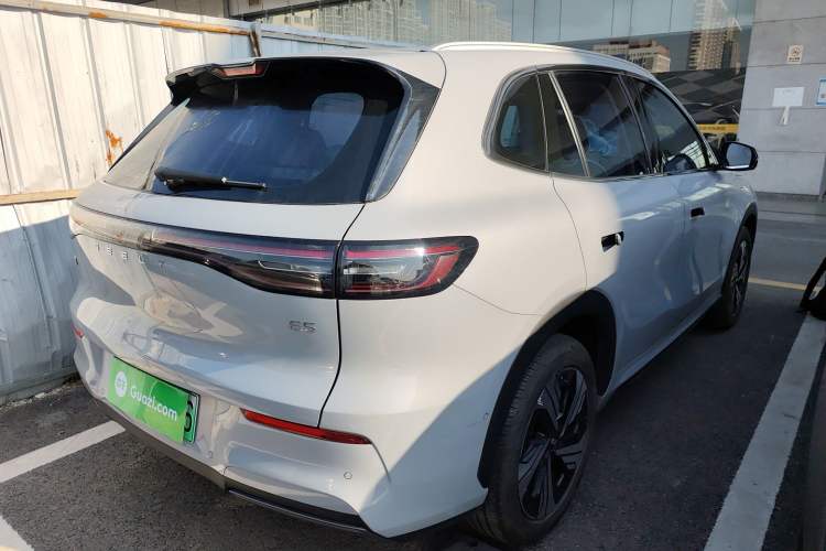 Used  E5 2024 530km Starship Edition
