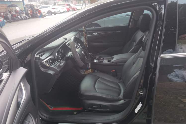 Used Buick LaCrosse 2022 552T Luxury Version
