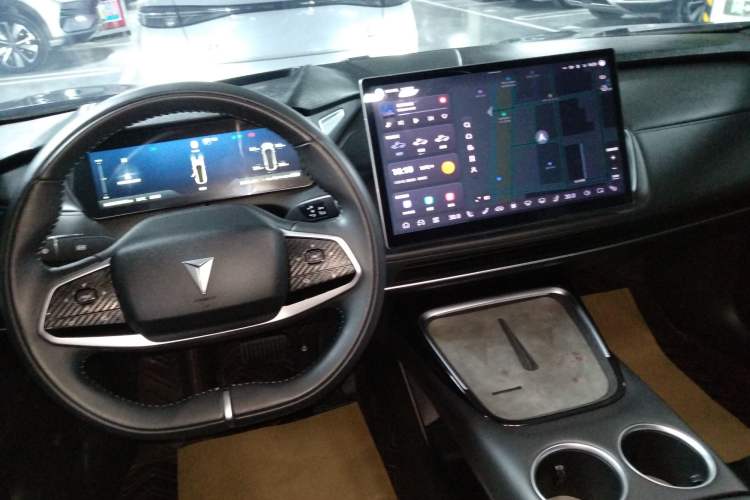 Used  SL03 2023 200Max Range-Extended Version