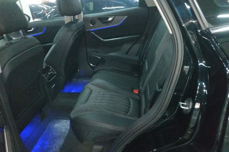 Used Hongqi HS5 2023 2.0T Qixiang Pro Edition
