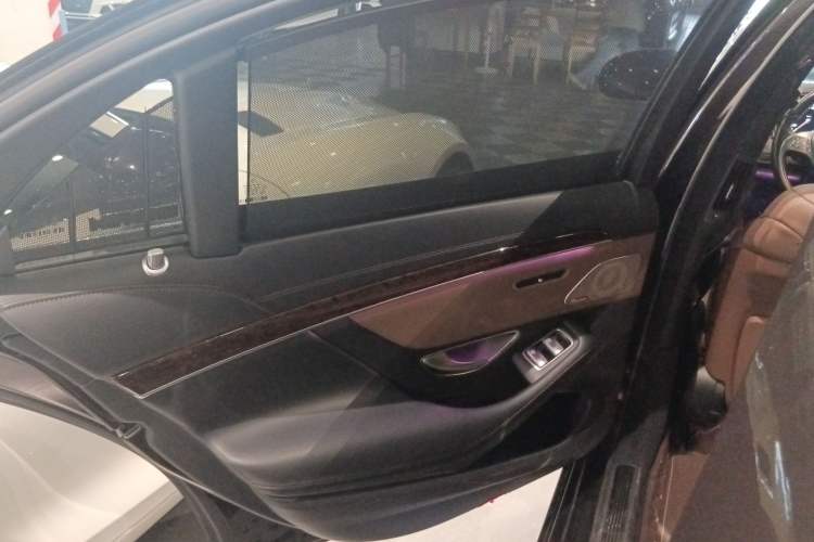 Used Mercedes-Benz S-Class 2014 S 320 L Business Model
