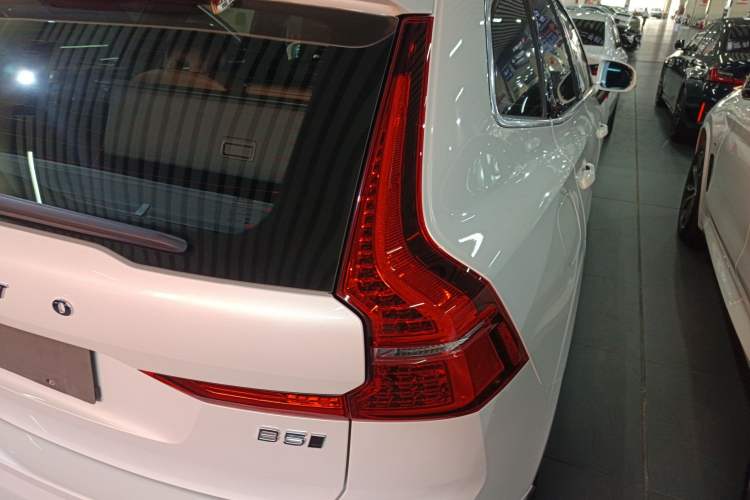 Used Volvo XC60 2024 B5 4x4 Smart Luxury Edition
