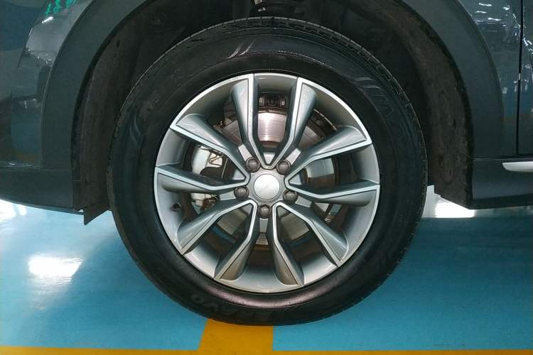 Used Roewe RX5 2023 PLUS 330TGI Automatic Trendsetting Smart Edition