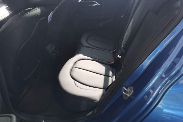 Used BMW 1 Series 2018 120i Design Package Model
