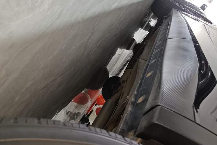 Used Venucia V 2022 260T Black Horse Edition · Idol
