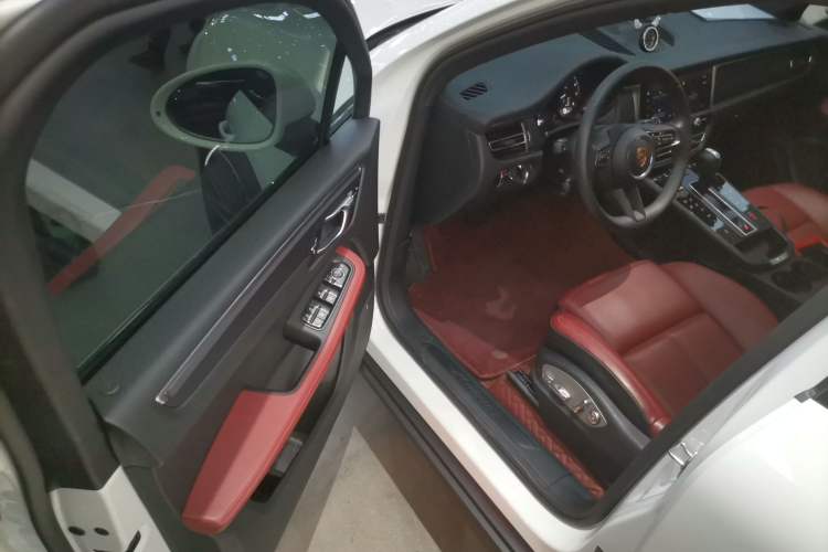 Used Porsche Macan 2024 Macan 2.0T