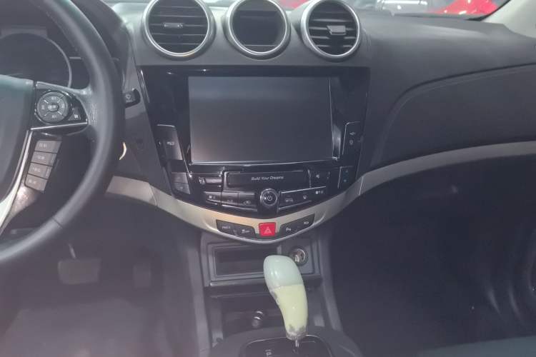 Used BYD S7 2015 2.0T Automatic Prestige Model
