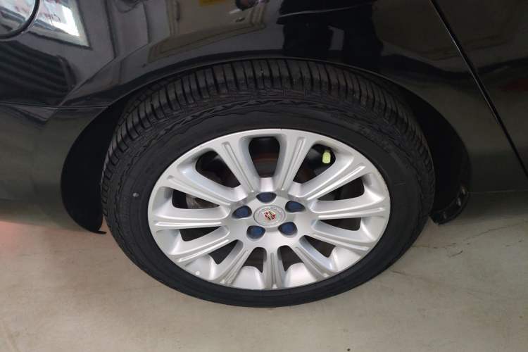 Used Cadillac XTS 2015 28T Comfort Model
