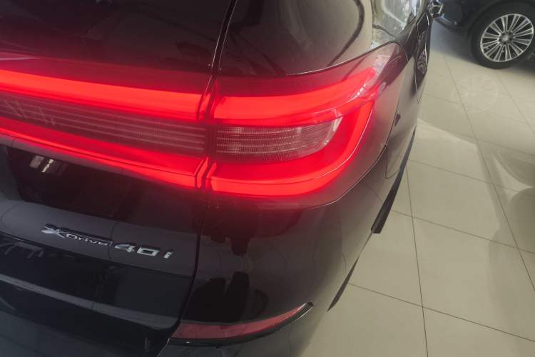 Used BMW X5 2021 xDrive40i M Sport Package
