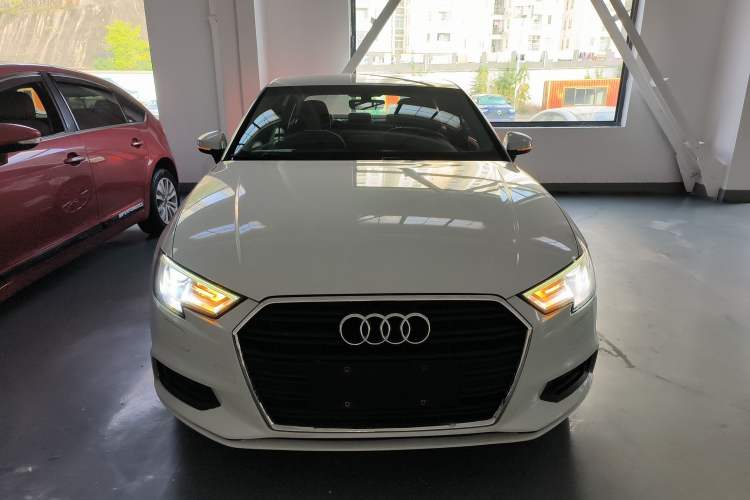 Used Audi A3 2017 Limousine 35 TFSI Ambition Edition
