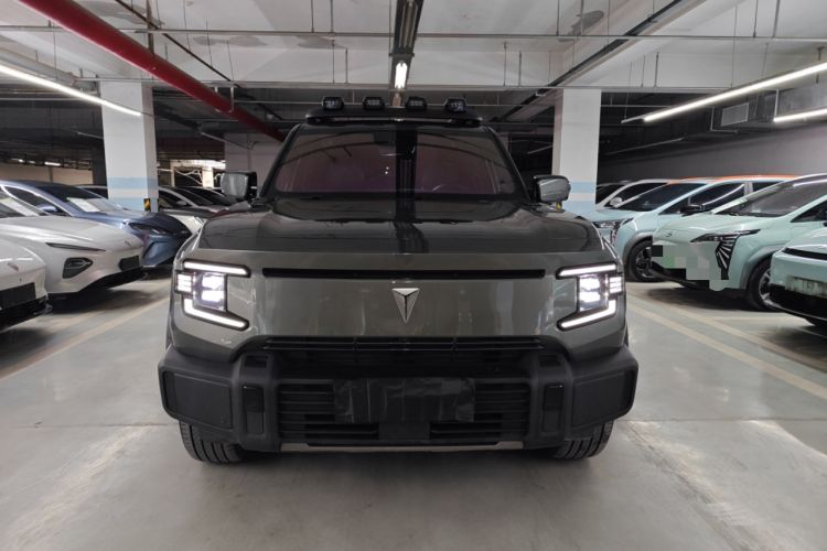 Used Deepal G318 2024 Four-Wheel-Drive Air Suspension Model
