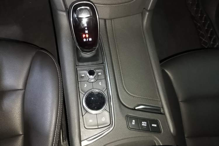 Used Cadillac XT5 2022 2.0T Two-Wheel Drive Luxury Version