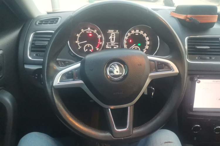 Used Skoda Yeti 2017 TSI280 DSG Car Enjoy Brothers Edition