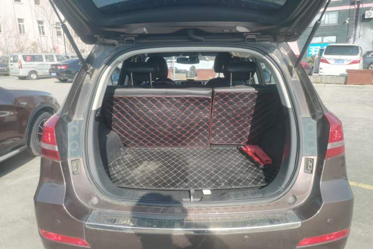 Used Haval H2 2016 Red Label 1.5T Automatic Two-Wheel Drive Elite Model
