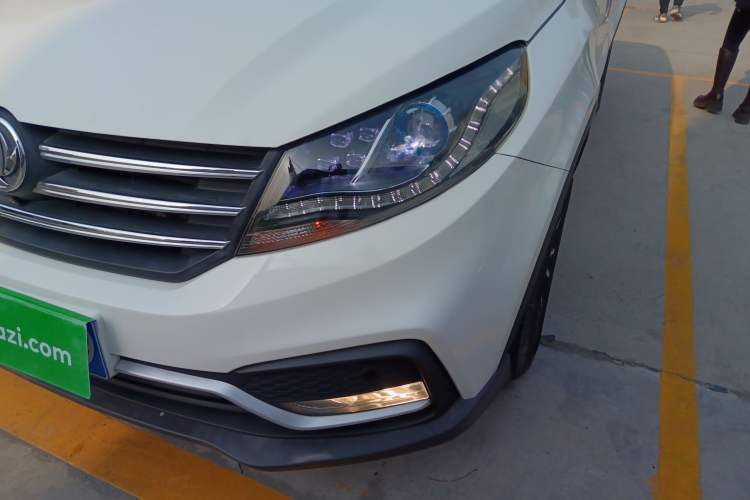 Used Dongfeng Fengon 580 2017 1.5T CVT Smart Style Model
