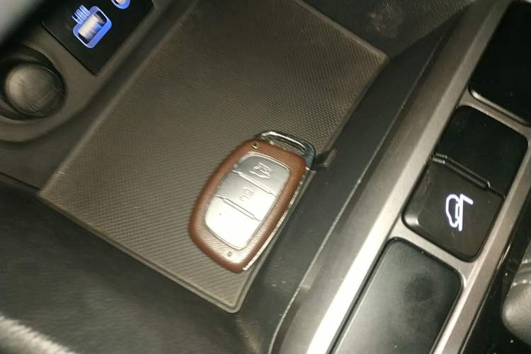 Used Hyundai ix25 2015 1.6L Automatic Two-Wheel Drive Smart GLS Trim
