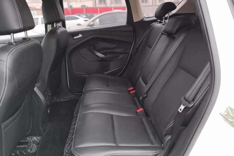 Used Ford Kuga 2015 1.5L GTDi Two-Wheel-Drive Comfort Model
