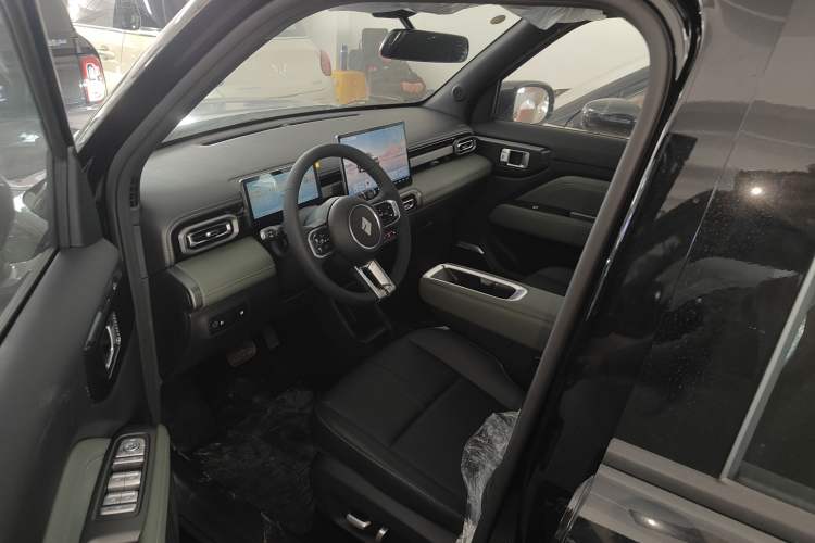 Used Baojun Spark EUV 
