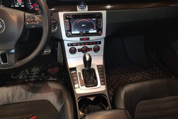 Used Volkswagen Magotan 2015 Revised 1.8TSI Prestige Version
