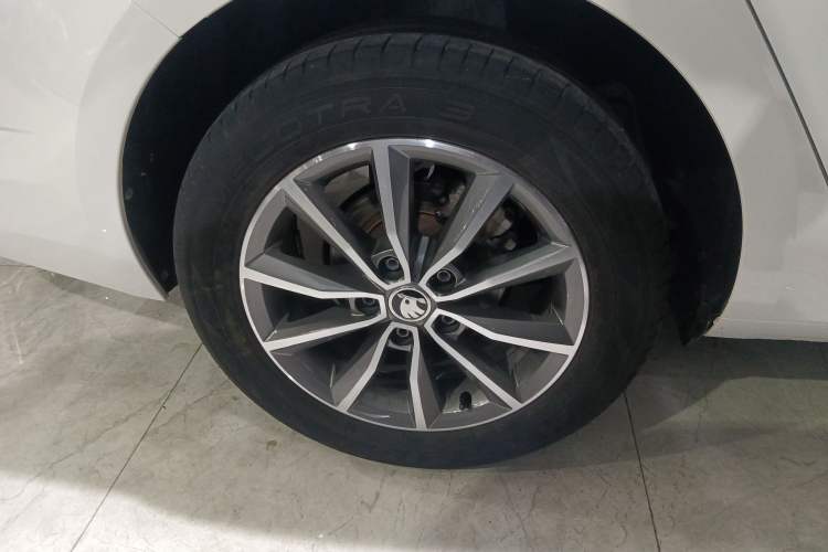 Used Skoda Octavia 2021 1.5L Automatic Comfort Edition
