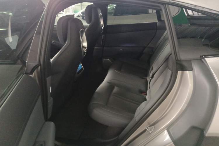 Used  YU7 2025 Ultra-Long Range Rear-Wheel Drive Version
