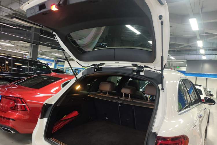 Used Mercedes-Benz GLC 2021 GLC 260 L 4MATIC Luxury Model
