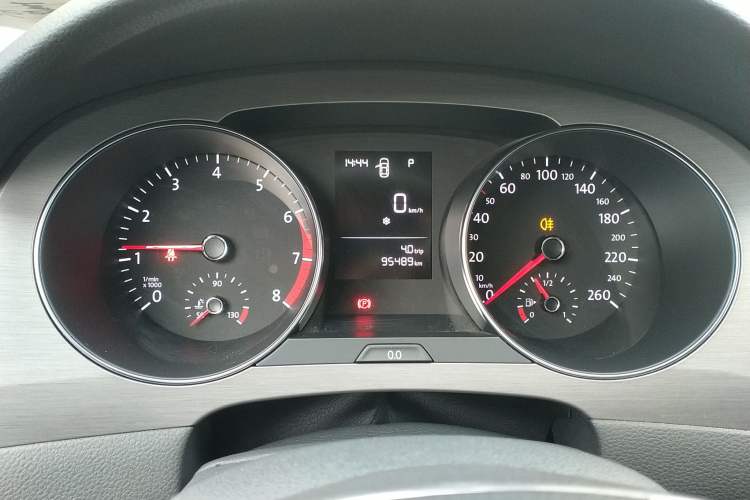 Used Volkswagen Golf Sportsvan 2016 1.6L Automatic Comfort Model
