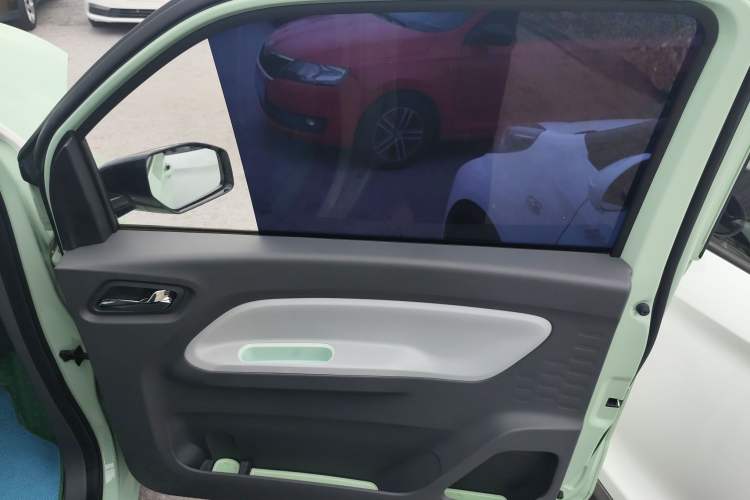 Used Wuling Hongguang MINIEV 2021 Macaron Fashion Model Lithium Iron Phosphate
