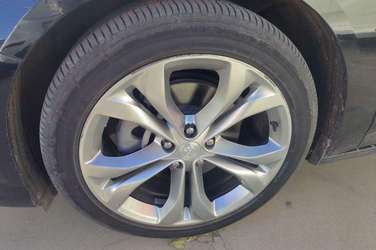 Used Buick LaCrosse 2022 Avenir Avia First Edition
