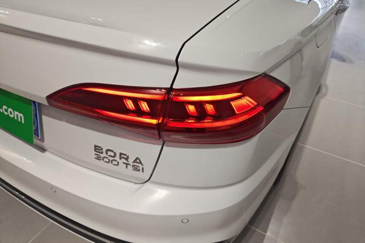 Used Volkswagen Bora 2024 300TSI DSG Prestige Edition
