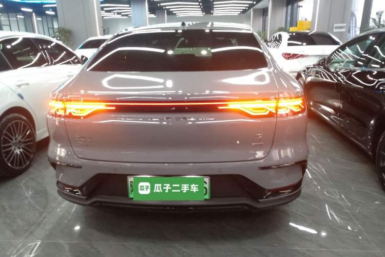 Used BYD Han 2025 DM-i Intelligent Driving Edition 125KM LiDAR Flagship Model
