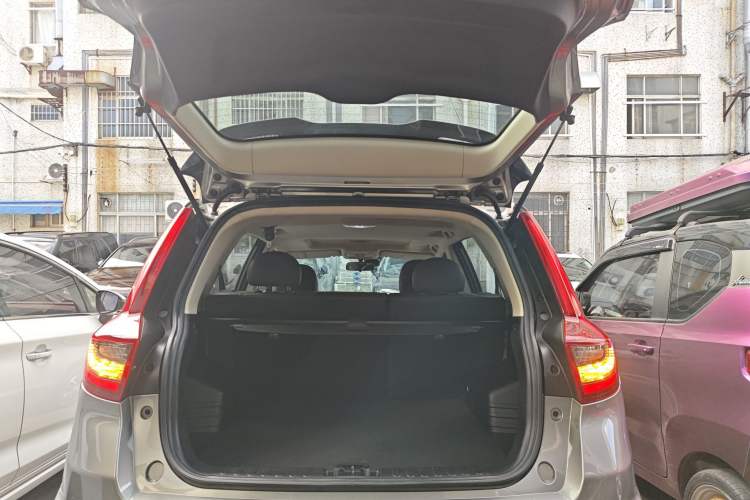 Used Geely Auto Vision X6 2018 1.4T CVT 4G Connected Luxury Version
