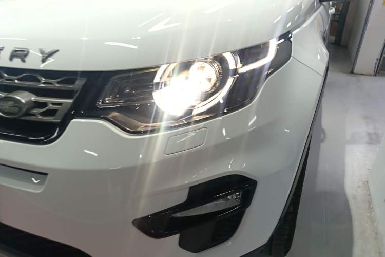 Used Land Rover Discovery Sport 2018 240 PS SE Version
