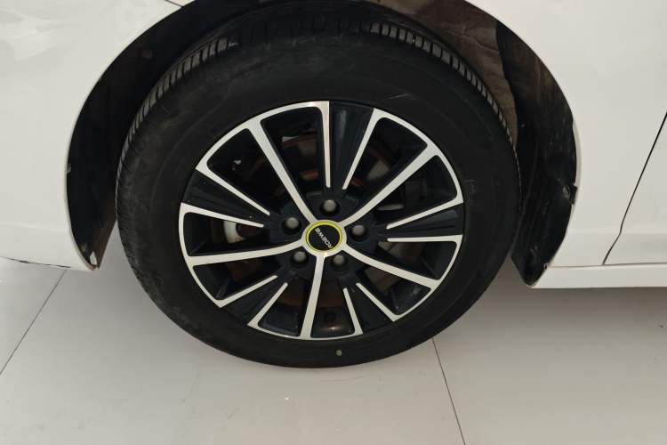 Used Roewe i5 2021 1.5L CVT Platinum Edition
