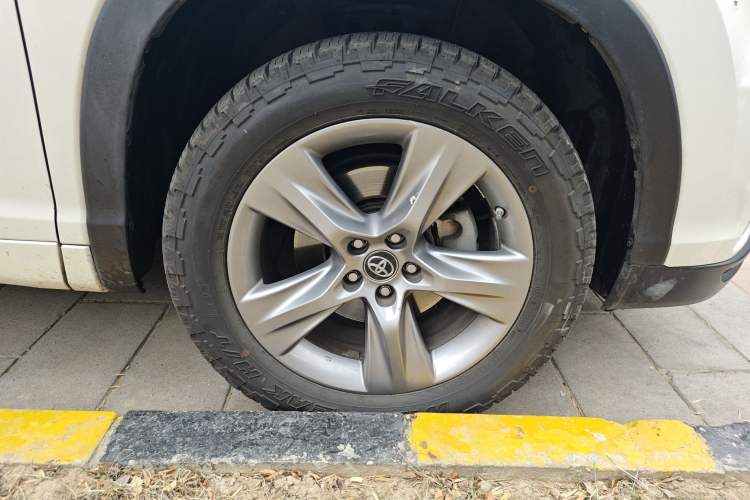 Used Toyota Highlander 2017 2.0T Four-Wheel Drive Ultimate Edition 7 Seats