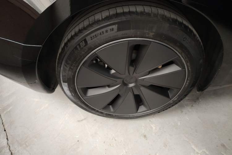 Used Tesla Model 3 2023 Rear-Wheel-Drive Version