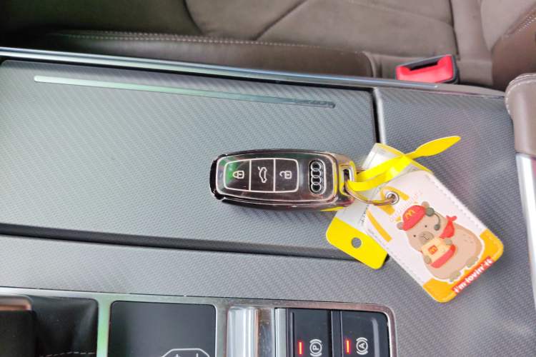 Used Audi A7L 2022 45 TFSI S-line Dream-Building Crystal Flow Package