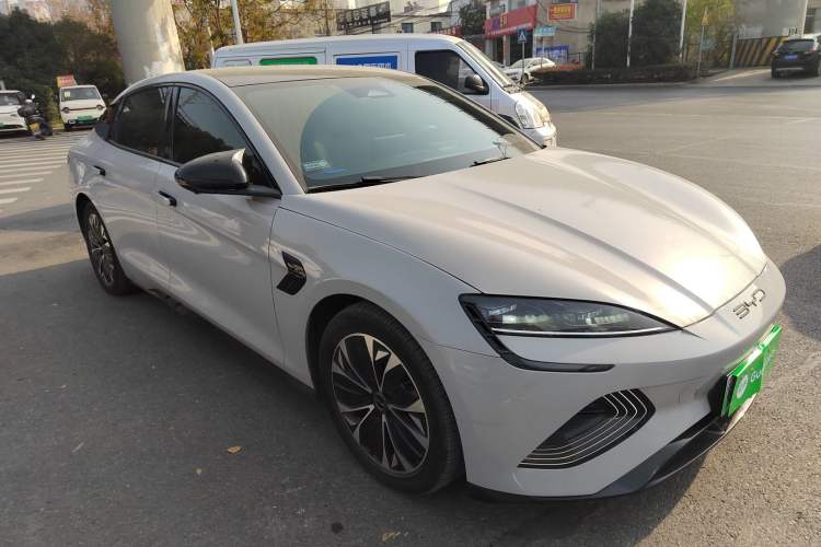 Used BYD Seal 2022 550 km Standard Range Rear-Wheel Drive Prestige Version
