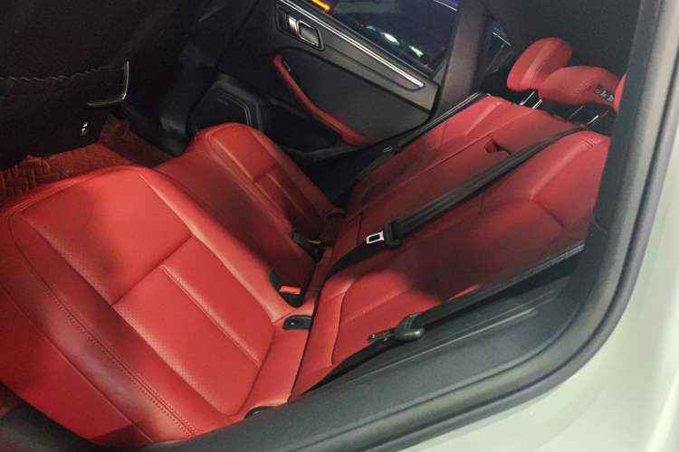 Used Porsche Macan 2024 Macan 2.0T