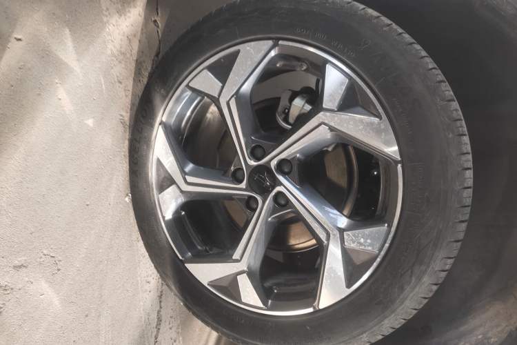 Used Geely Auto FX11 2023 1.5TD DCT Prestige Edition
